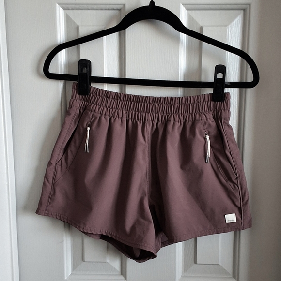 Vuori Pants - Vuori Women's Athletic Shorts